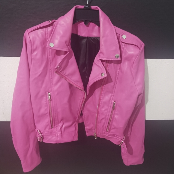 Women Pink Barbie style biker faux leather jacket - Picture 3 of 16